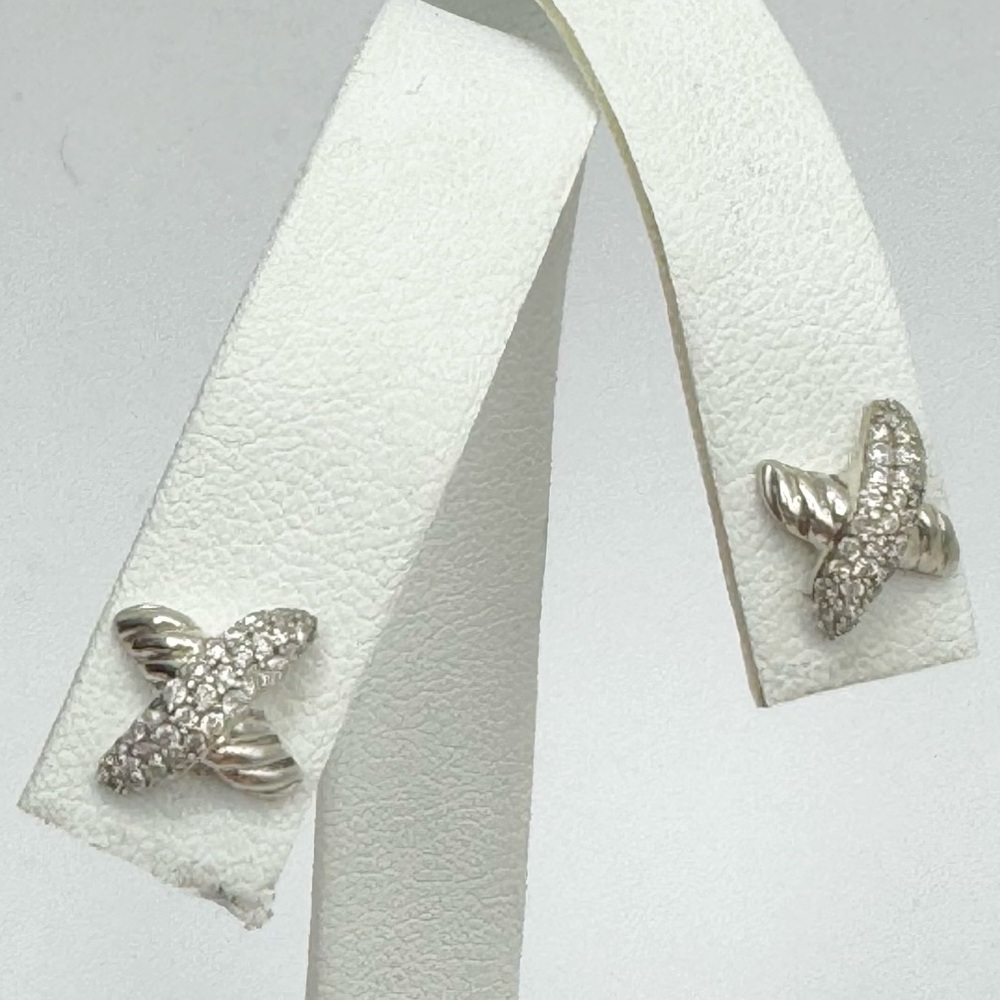 David Yurman Petite X Stud Earrings With Diamonds - Picture 3 of 7